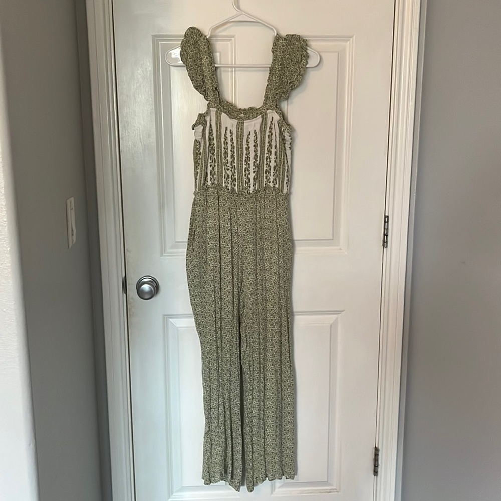 Light Green & White Women’s Romper